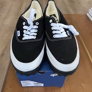 Vans LX Authentic Reissue Men's Black White Canvas Sneakers